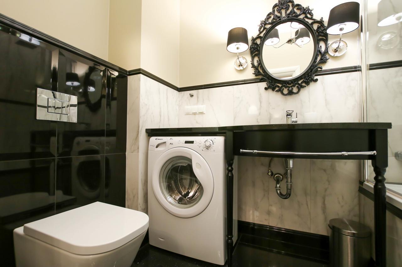 Luxury Apartment *